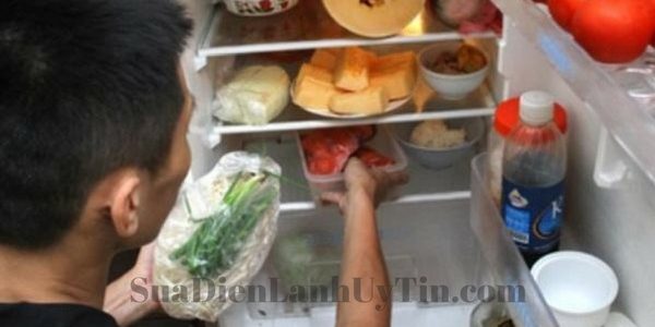 Tủ lạnh bị đóng tuyết , gây khó chịu cho người sử dụng. Cần phải khắc phục ngay
